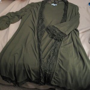 Xl beautiful olive green cardigan with lace detail